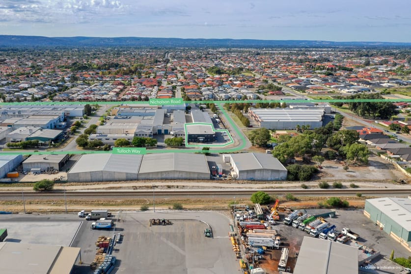 Click to view all images 17 Tulloch Way Canning Vale WA 6155 - Image 2
