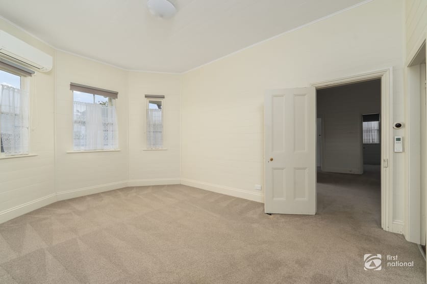Click to view all images 94B Beardy Street Armidale NSW 2350 - Image 3