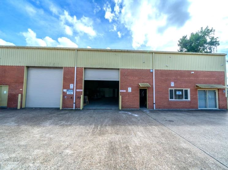Click to view all images Unit 1/5 Hereford Street Berkeley Vale NSW 2261 - Image 1
