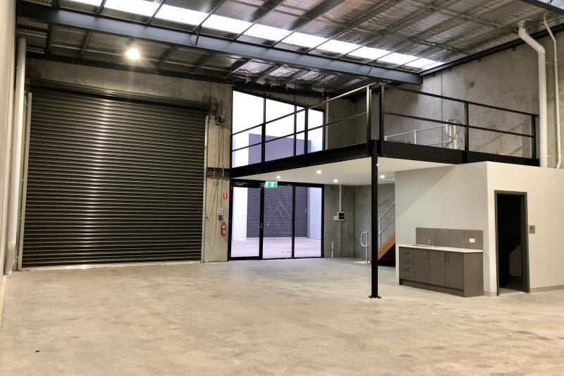Click to view all images 16/562 Geelong Road Brooklyn VIC 3012 - Image 2