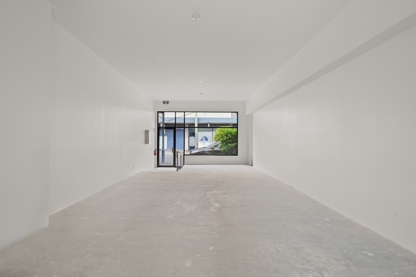 Click to view all images 713 Centre Road Bentleigh East VIC 3165 - Image 2