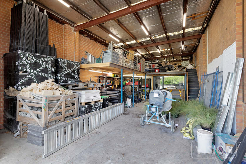 Click to view all images 27 Dight Street Collingwood VIC 3066 - Image 2