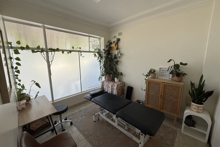 Click to view all images 1/43 Yellagong Street West Wollongong NSW 2500 - Image 3