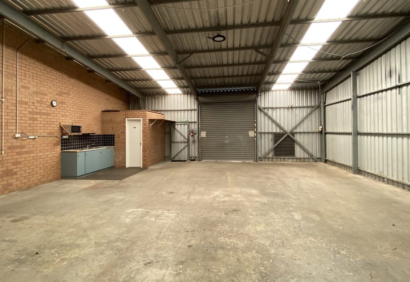Click to view all images 1/52 Brant Road Kelmscott WA 6111 - Image 2