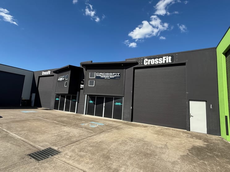 Click to view all images 3 and 4/92 Beach Road Pialba QLD 4655 - Image 1