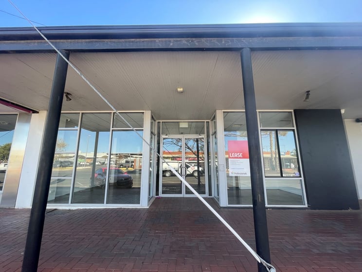 89 Lime Avenue Mildura VIC 3500 - Image 2