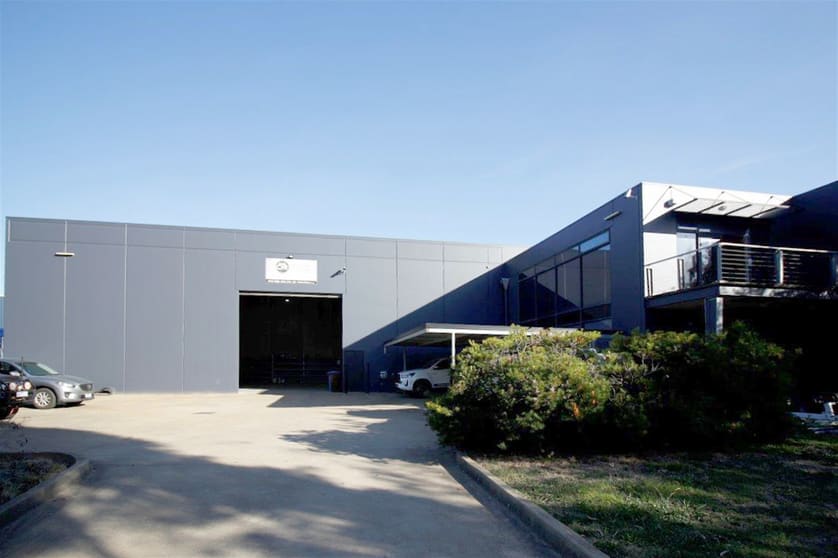 Click to view all images 39 KALMAN DRIVE Boronia VIC 3155 - Image 2