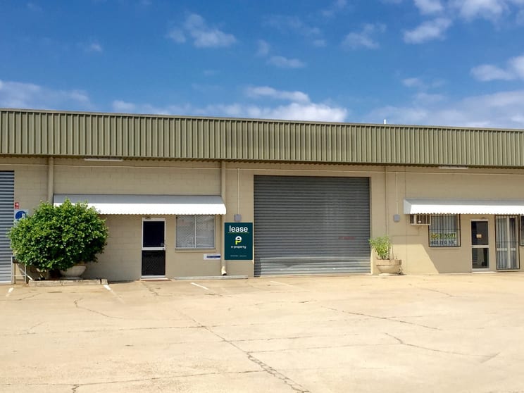 Click to view all images Unit 1/46-50 Hugh Ryan Drive Garbutt QLD 4814 - Image 2