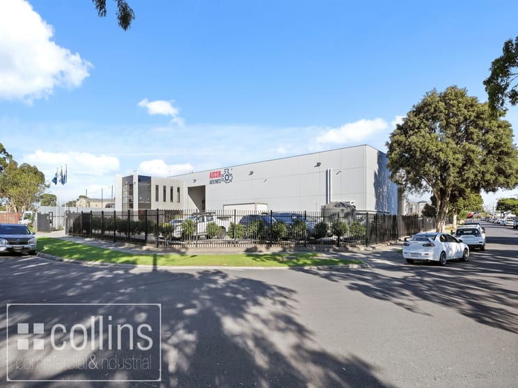 Click to view all images 24 - 26 PODMORE Street Dandenong VIC 3175 - Image 3