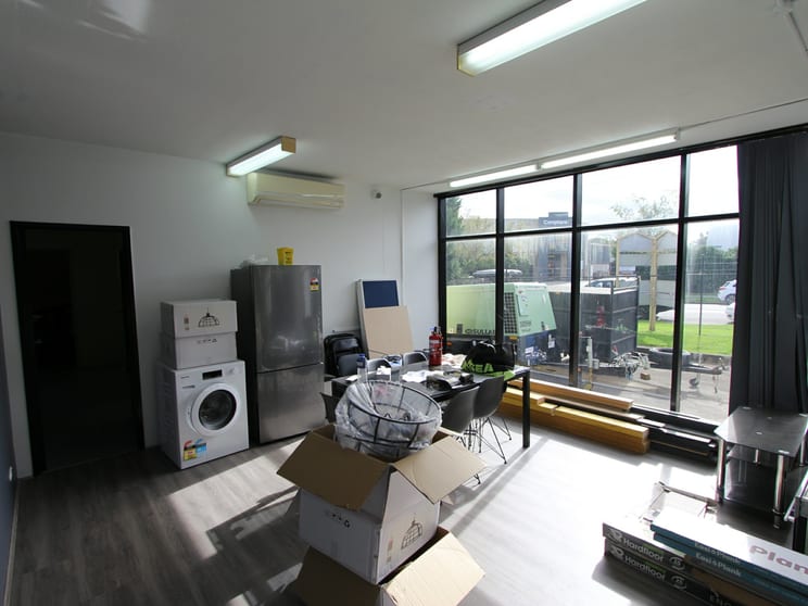 Click to view all images 1/35 Memorial Avenue Ingleburn NSW 2565 - Image 2