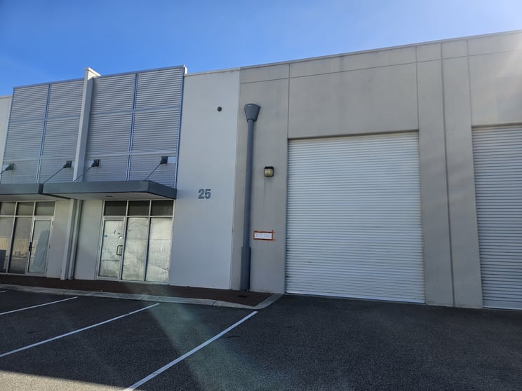 Click to view all images 25/51 Lancaster Road Wangara WA 6065 - Image 2