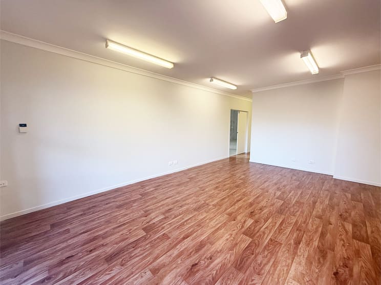 Click to view all images 18/8 Riverland Drive Loganholme QLD 4129 - Image 3