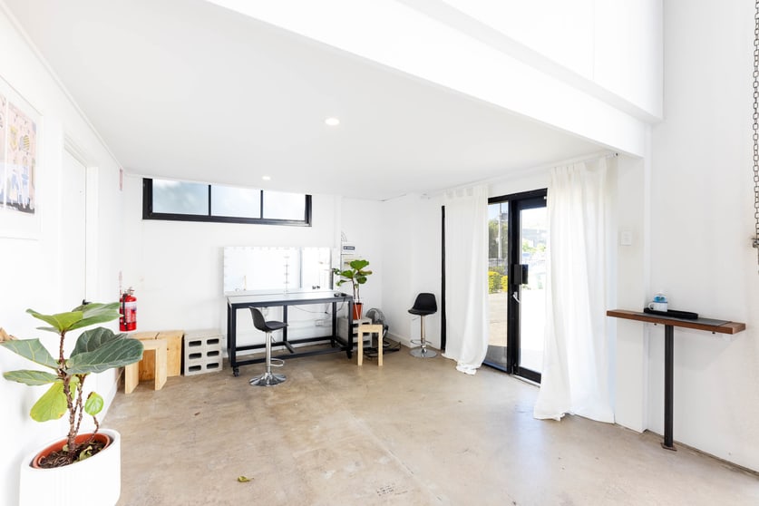 Click to view all images 1/30 Fremantle Street Burleigh Heads QLD 4220 - Image 2