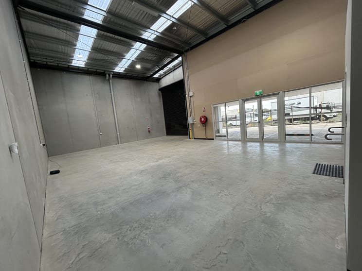 Click to view all images 1/97 Collins Road Melton VIC 3337 - Image 3