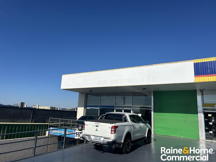Click to view all images 1/115 Wollongong street Fyshwick ACT 2609 - Image 2