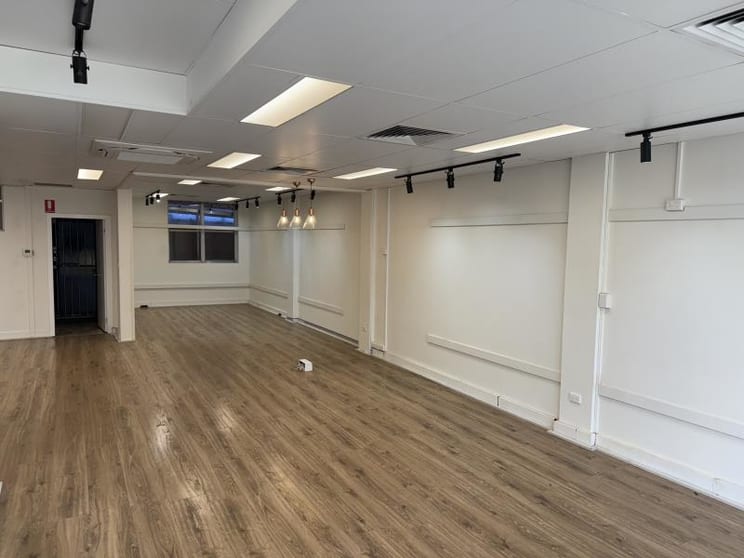 Click to view all images Ground Shop 2/202 Anson Street Orange NSW 2800 - Image 3