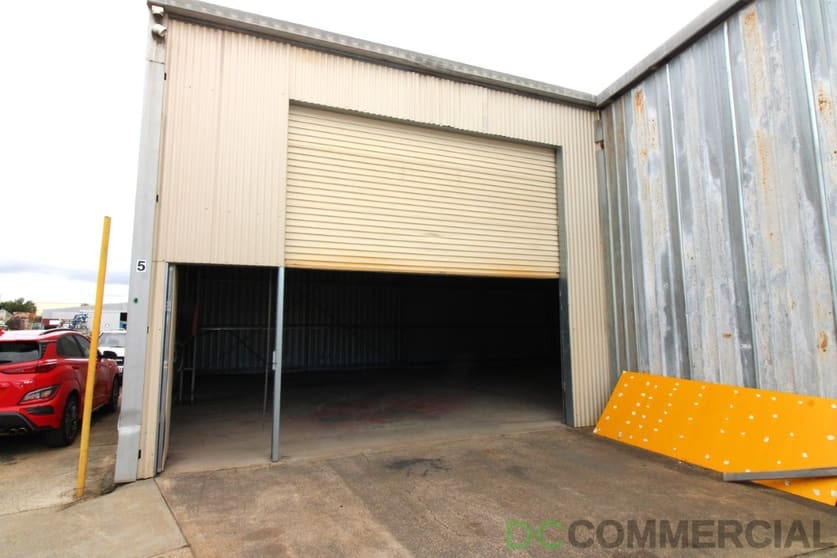 Click to view all images 6/54 Carrington Road Torrington QLD 4350 - Image 3