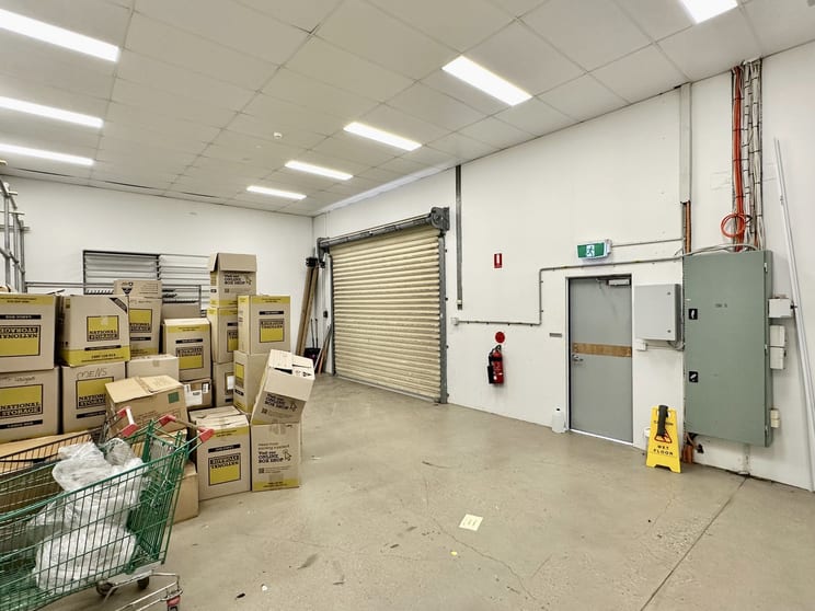 Click to view all images Building 3, T2/1-3 Woodman Court West End QLD 4810 - Image 3