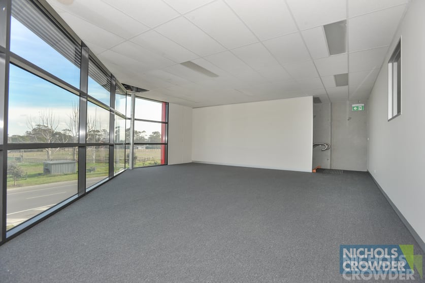 Click to view all images 11B Whitfield Boulevard Cranbourne West VIC 3977 - Image 2