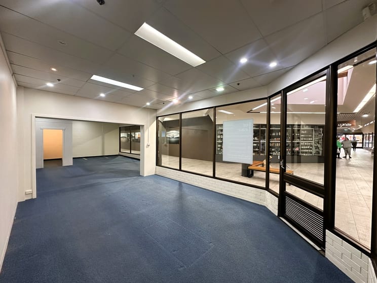 Click to view all images Shop 5 & 14/42 Rooke Street Devonport TAS 7310 - Image 2