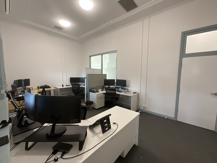 Click to view all images 57 Tourle Street Mayfield North NSW 2304 - Image 2