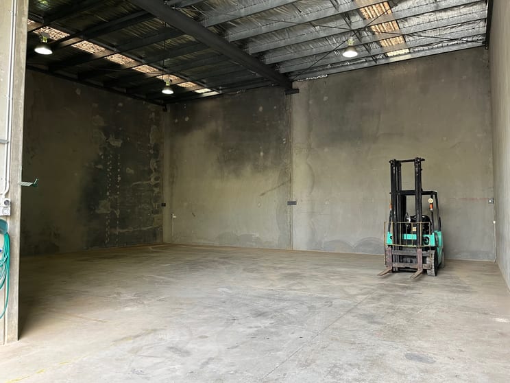 Click to view all images 5/8-10 Technology Drive Campbelltown NSW 2560 - Image 2