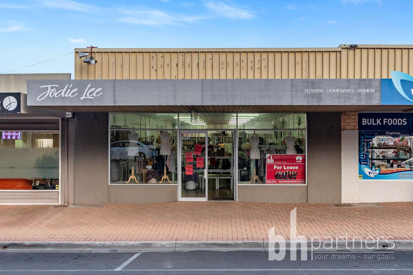 Click to view all images 22 Wilson Street Berri SA 5343 - Image 2