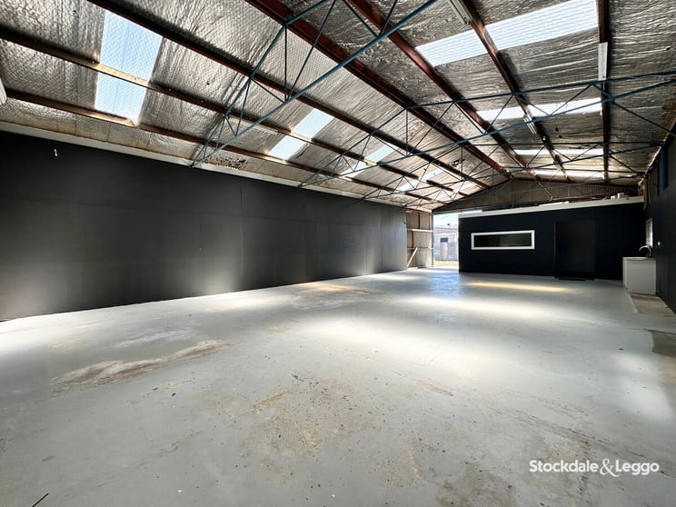 8 Smythe Street Shepparton VIC 3630 - Image 2