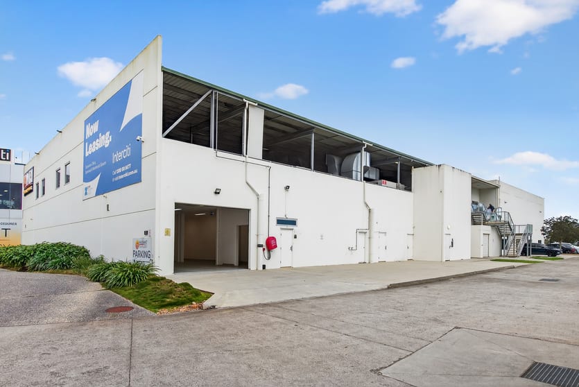 Click to view all images 270 Lahrs Road Ormeau QLD 4208 - Image 2