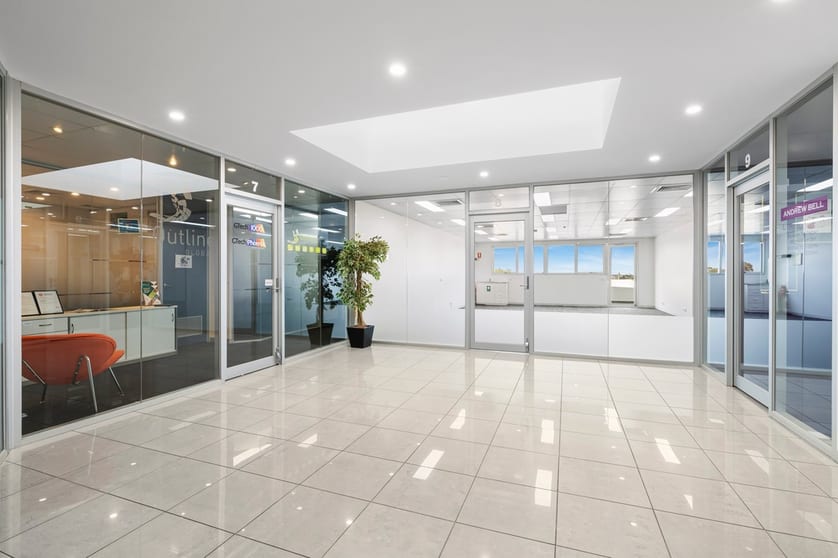 8/1014 Doncaster Road, Doncaster East VIC 3109 - Image 2