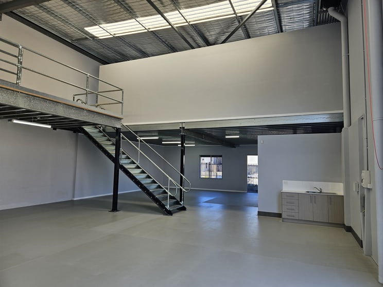 Click to view all images 2/3 Quartz Way Wangara WA 6065 - Image 2