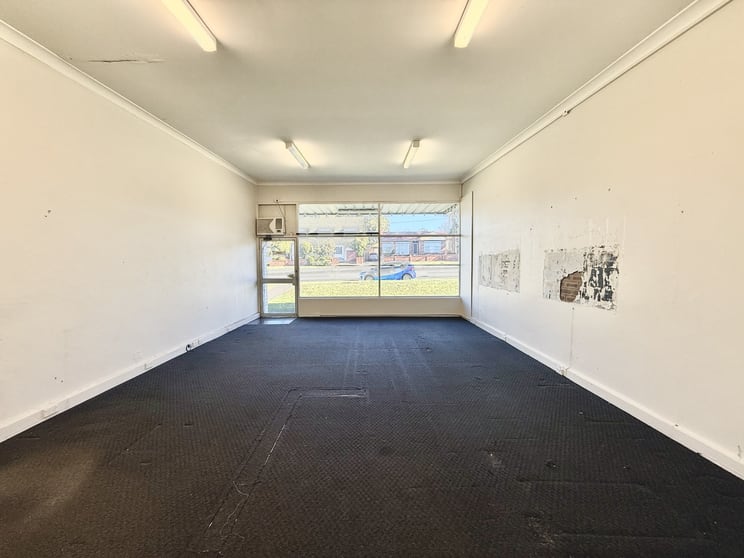Click to view all images Shop 3/245 Princes Highway, Albion Park Rail NSW 2527 - Image 2