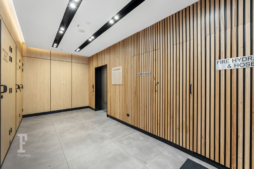 Click to view all images Level 4/260 La Trobe Street Melbourne VIC 3000 - Image 2