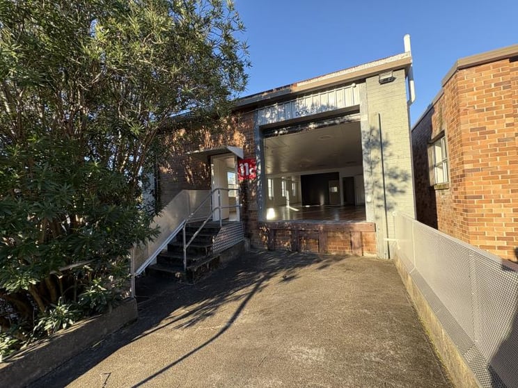 Click to view all images Brookvale NSW 2100 - Image 2