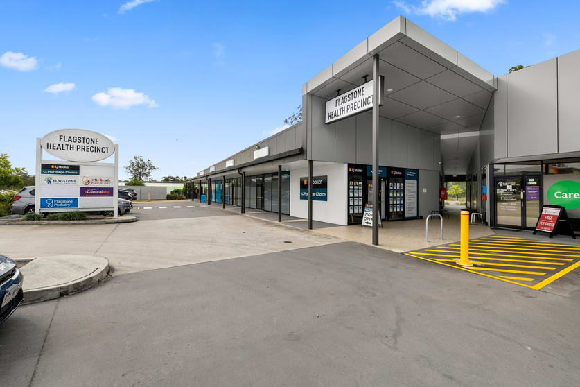 Click to view all images T3 & T4/8-12 Wild Mint Drive Flagstone QLD 4280 - Image 2