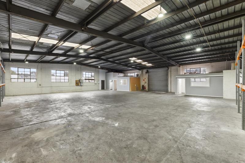 Click to view all images 47 Fairview Street Springvale VIC 3171 - Image 3