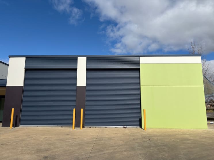 Click to view all images 1/3 Southern Cross Drive Armidale NSW 2350 - Image 3