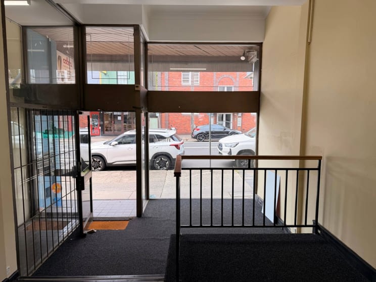 Click to view all images Ground Floor/91 Bronte Road Bondi Junction NSW 2022 - Image 3