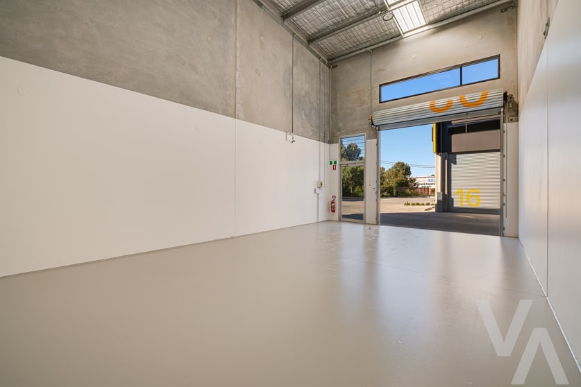 Click to view all images 2/13 Balook Drive Beresfield NSW 2322 - Image 2