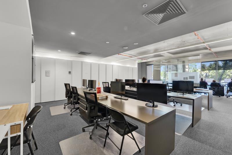 Click to view all images 69 Station Street Malvern VIC 3144 - Image 2