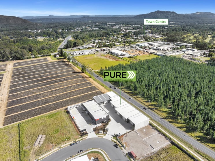 Click to view all images 4/22 Creek Crescent Beerwah QLD 4519 - Image 3