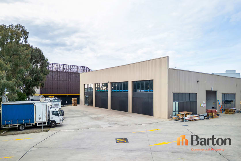 Click to view all images Unit 1/11 - 13 Tralee Street Hume ACT 2620 - Image 1