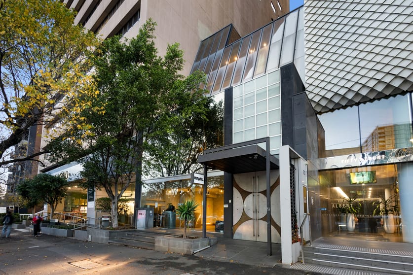 Click to view all images 52 Albert Road South Melbourne VIC 3205 - Image 2