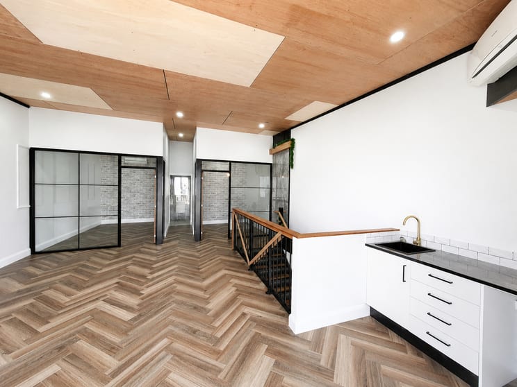 Click to view all images Burleigh Heads QLD 4220 - Image 1