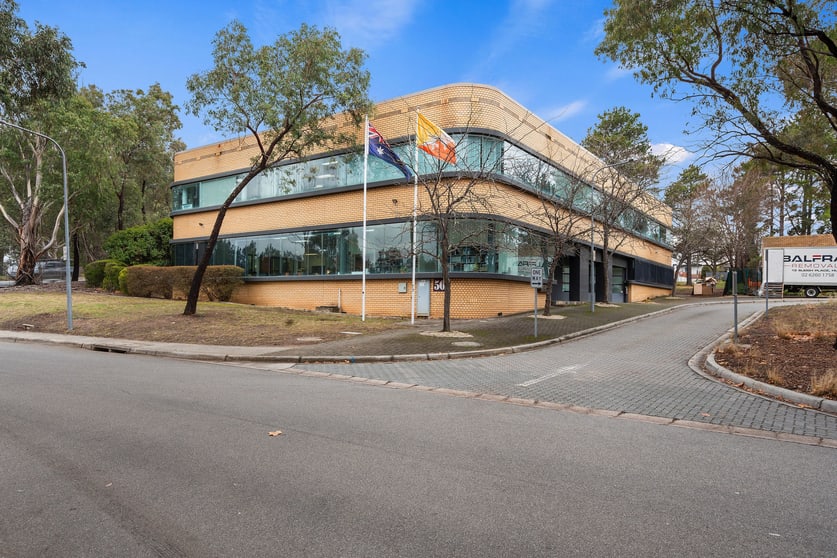 Click to view all images Level 1 Unit 5/50 Geils Court Deakin ACT 2600 - Image 1