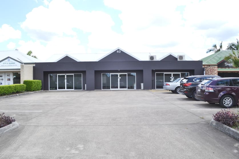 Click to view all images 2/40 Loganlea Road Waterford West QLD 4133 - Image 1