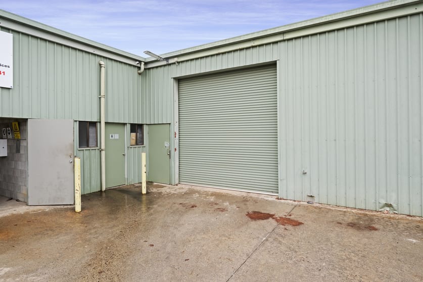 Click to view all images 3/856 Leslie Drive North Albury NSW 2640 - Image 2