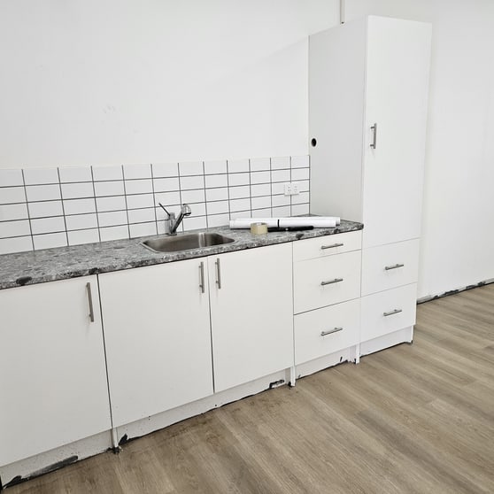 Click to view all images Shop 8/1-21 High Street Cranbourne VIC 3977 - Image 2