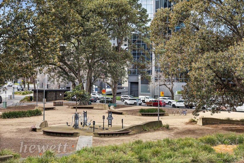 Click to view all images 305/1 Queens Road Melbourne VIC 3004 - Image 3