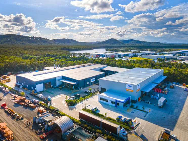 Click to view all images 15 & 17 Dacmar Road Coolum Beach QLD 4573 - Image 1